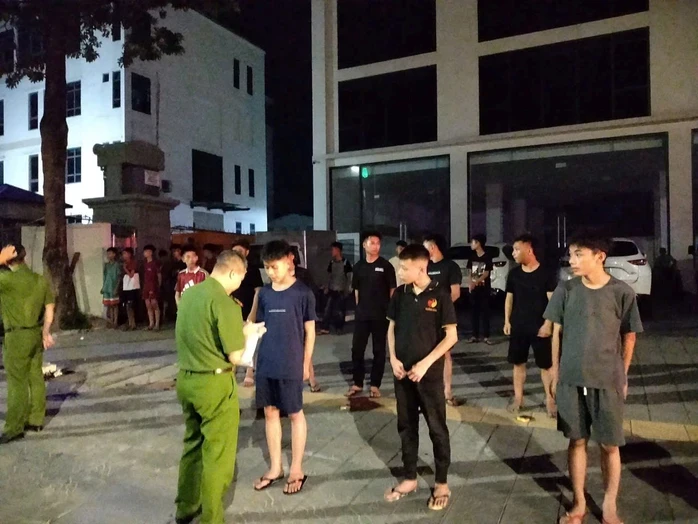 Xử lý 36 trường hợp livestream, cổ vũ cho các nhóm đua xe Xử lý 36 trường hợp livestream, cổ vũ cho các nhóm đua xe