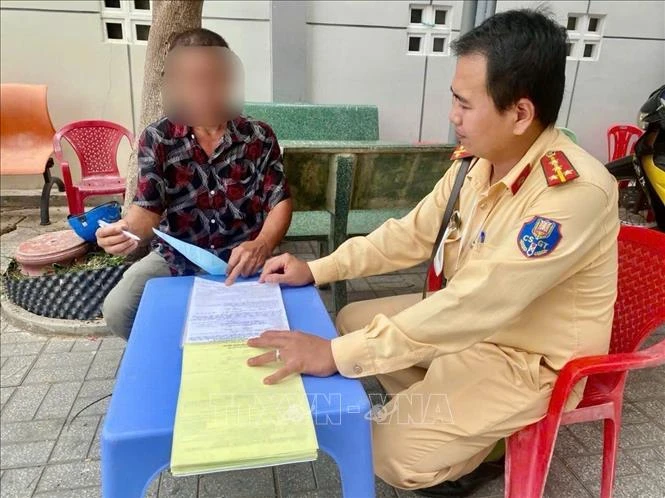Xử lý nghiêm đối tượng có hành vi hung hãn sau va chạm giao thông Xử lý nghiêm đối tượng có hành vi hung hãn sau va chạm giao thông