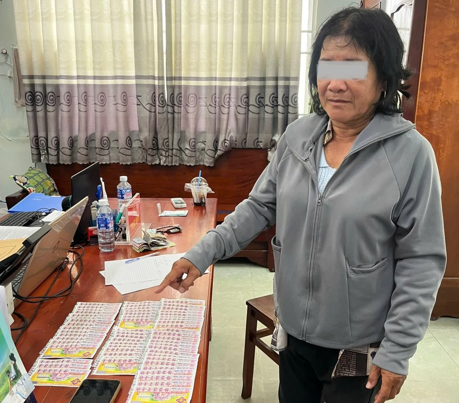 Xử lý người phụ nữ trộm 59 tờ vé số của người khuyết tật Xử lý người phụ nữ trộm 59 tờ vé số của người khuyết tật