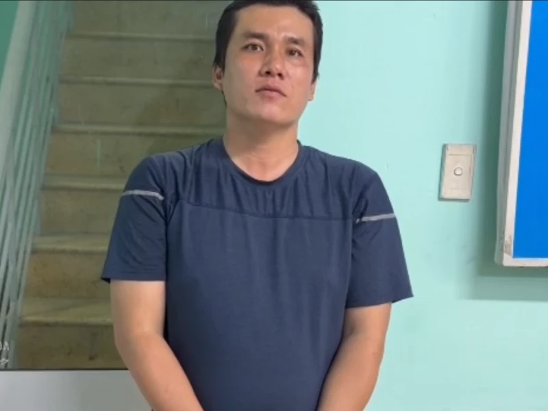 Xử lý tài xế công nghệ dùng gậy đánh người sau va chạm giao thông Xử lý tài xế công nghệ dùng gậy đánh người sau va chạm giao thông