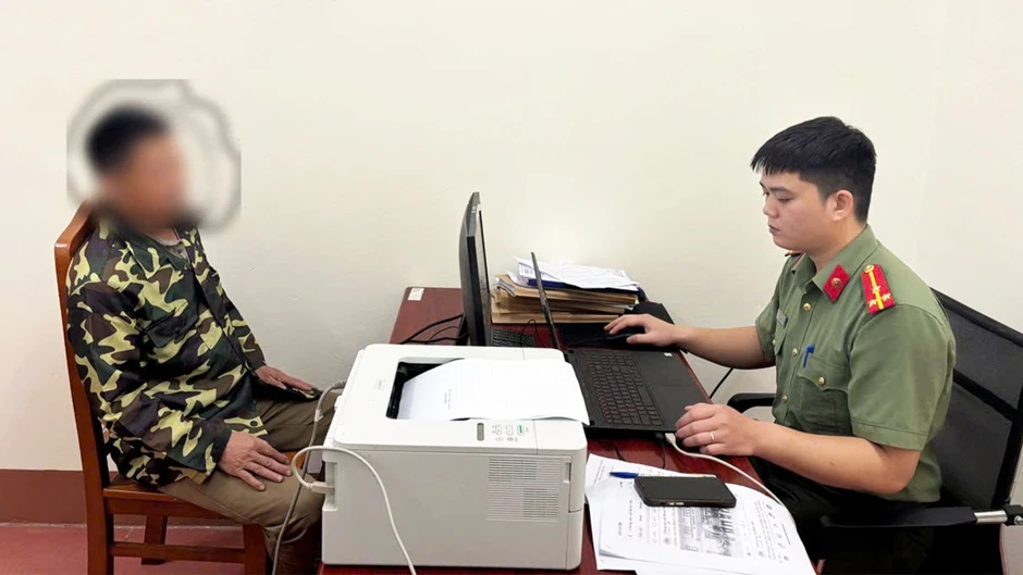 Xử lý trường hợp bình luận tiêu cực trên mạng xã hội, xúc phạm lực lượng chức năng Xử lý trường hợp bình luận tiêu cực trên mạng xã hội, xúc phạm lực lượng chức năng