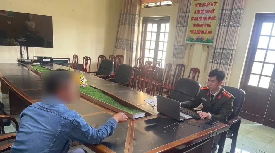 Xử phạt 2 người có hành vi xuyên tạc, xúc phạm lãnh đạo TP Hải Phòng Xử phạt 2 người có hành vi xuyên tạc, xúc phạm lãnh đạo TP Hải Phòng