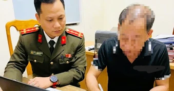 Xử phạt 2 người xúc phạm lực lượng chức năng ở Quảng Trị