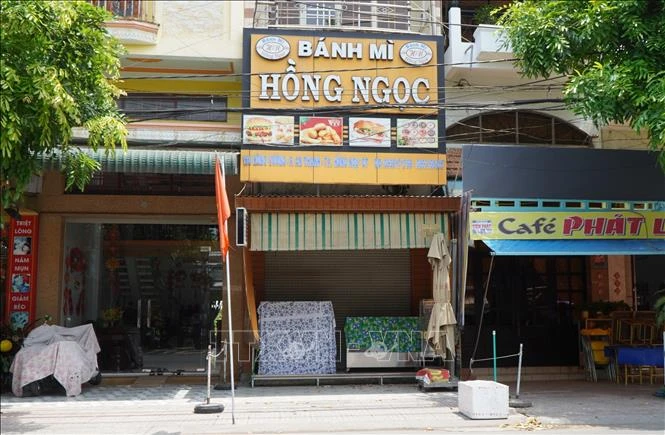 Xử phạt 90 triệu đồng, đình chỉ 4 tháng cơ sở bánh mì gây ngộ độc Xử phạt 90 triệu đồng, đình chỉ 4 tháng cơ sở bánh mì gây ngộ độc