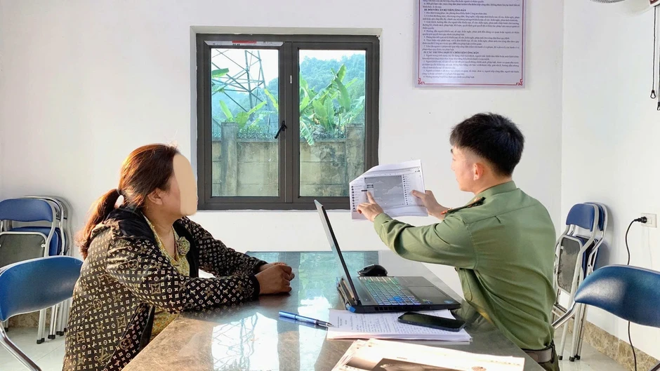 Xử phạt các nhóm 'báo chốt' giao thông với hơn 11.000 thành viên Xử phạt các nhóm 'báo chốt' giao thông với hơn 11.000 thành viên