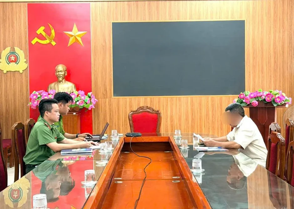 Xử phạt người đàn ông đăng tin sai sự thật về sáp nhập xã, phường ở Hà Nội Xử phạt người đàn ông đăng tin sai sự thật về sáp nhập xã, phường ở Hà Nội