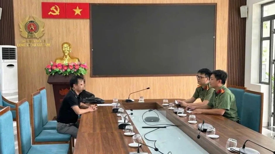 Xử phạt người đàn ông dùng AI làm video xúc phạm công an Xử phạt người đàn ông dùng AI làm video xúc phạm công an