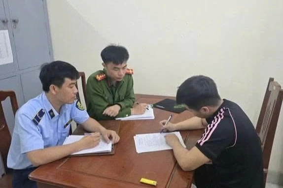 Xử phạt người thu 200.000 đồng/lượt gửi ô tô ở Sầm Sơn Xử phạt người thu 200.000 đồng/lượt gửi ô tô ở Sầm Sơn