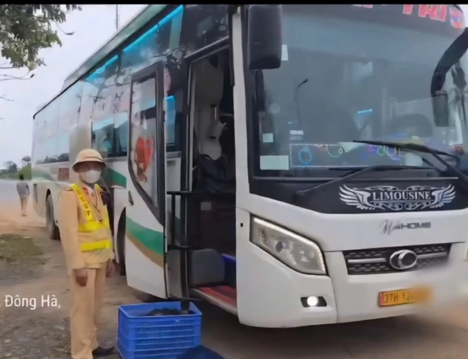 Xử phạt xe khách chở quá số người quy định Xử phạt xe khách chở quá số người quy định