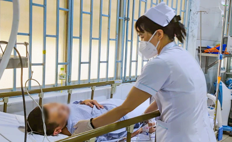 “Thần y mạng” chữa bệnh bằng độc dược “Thần y mạng” chữa bệnh bằng độc dược