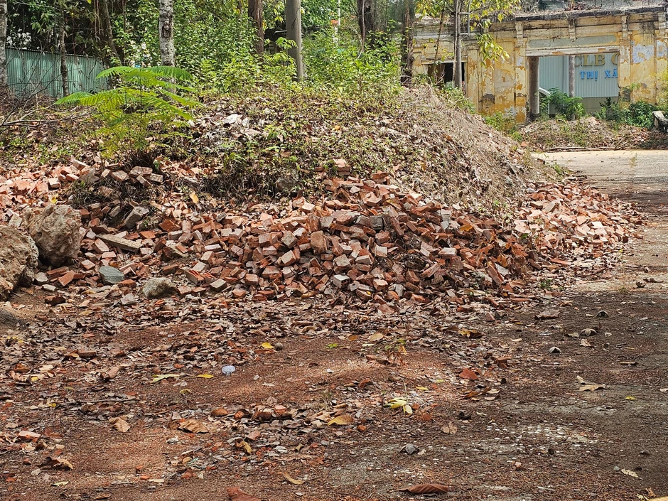 Biến di sản 140 tuổi thành phế tích Biến di sản 140 tuổi thành phế tích