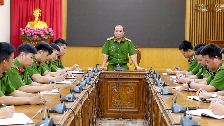 Bóc gỡ đường dây tội phạm xuyên biên giới - Kỳ 2: Vạch trần sự thật về 'hiệp sĩ' tự xưng cứu người Bóc gỡ đường dây tội phạm xuyên biên giới - Kỳ 2: Vạch trần sự thật về 'hiệp sĩ' tự xưng cứu người