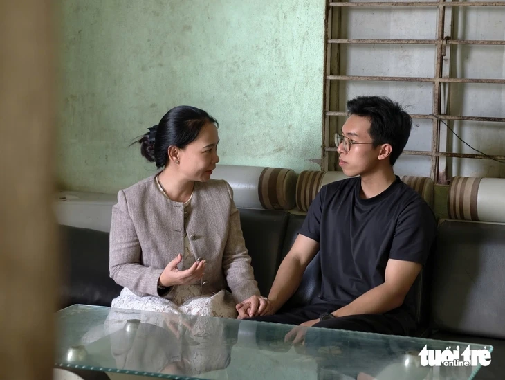 Chàng trai biến nhà mình thành 'phòng thi không giám thị' trước ngày thi thật Chàng trai biến nhà mình thành 'phòng thi không giám thị' trước ngày thi thật