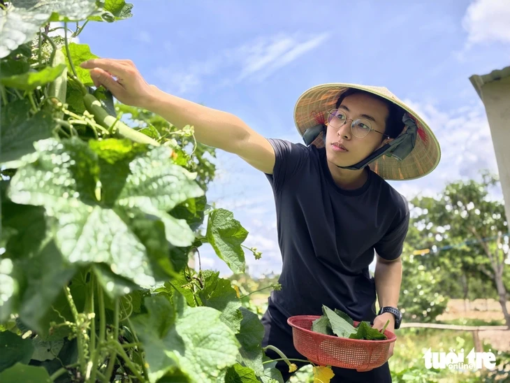 Chàng trai biến nhà mình thành 'phòng thi không giám thị' trước ngày thi thật Chàng trai biến nhà mình thành 'phòng thi không giám thị' trước ngày thi thật