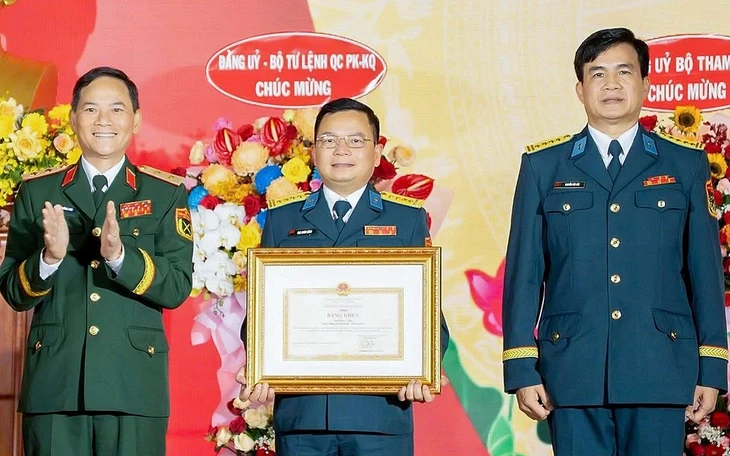 Chuyện chưa kể nhà máy sửa tiêm kích hiện đại Việt Nam - Kỳ 2: 'Trẻ hóa' máy bay tiêm kích Chuyện chưa kể nhà máy sửa tiêm kích hiện đại Việt Nam - Kỳ 2: 'Trẻ hóa' máy bay tiêm kích