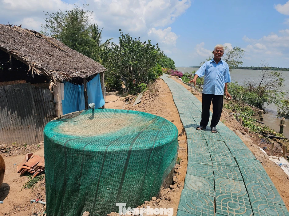 Cồn Hô oằn mình trong cơn ‘đói đất’ của hà bá Cồn Hô oằn mình trong cơn ‘đói đất’ của hà bá
