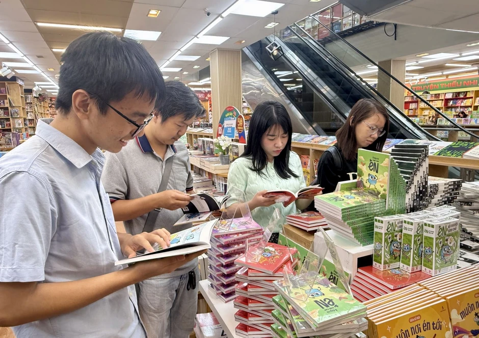 Để hệ giá trị văn hóa trở thành sức mạnh phát triển TP Hồ Chí Minh - Bài cuối: Gìn giữ bản sắc hoà cùng năng lực thích ứng thời đại Để hệ giá trị văn hóa trở thành sức mạnh phát triển TP Hồ Chí Minh - Bài cuối: Gìn giữ bản sắc hoà cùng năng lực thích ứng thời đại