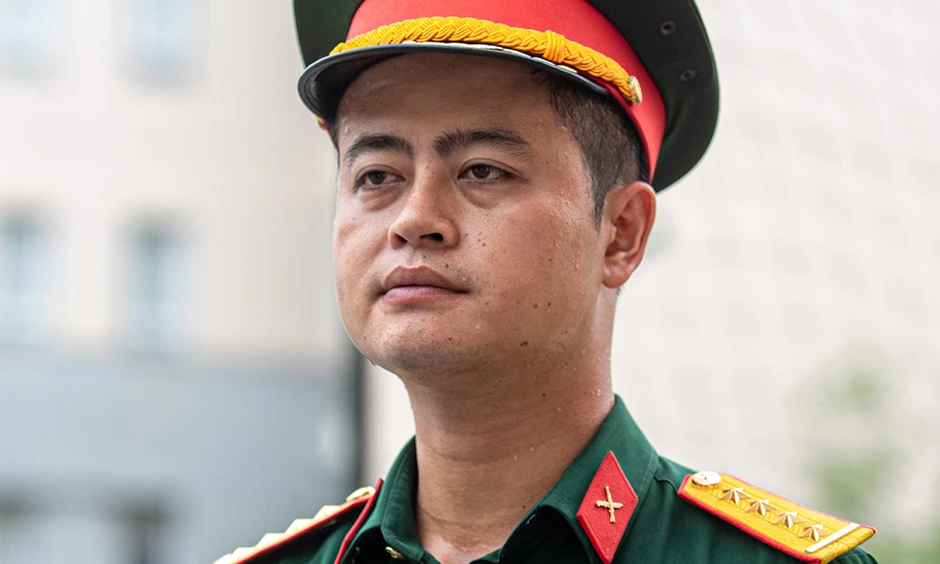 Đêm đầu tiên làm nhiệm vụ canh giấc ngủ cho Người Đêm đầu tiên làm nhiệm vụ canh giấc ngủ cho Người