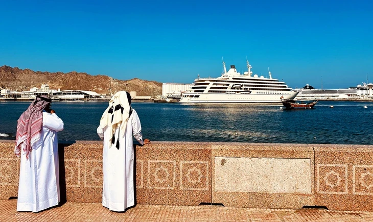 Đến Oman, hướng về Hormuz cầu nguyện hòa bình Đến Oman, hướng về Hormuz cầu nguyện hòa bình
