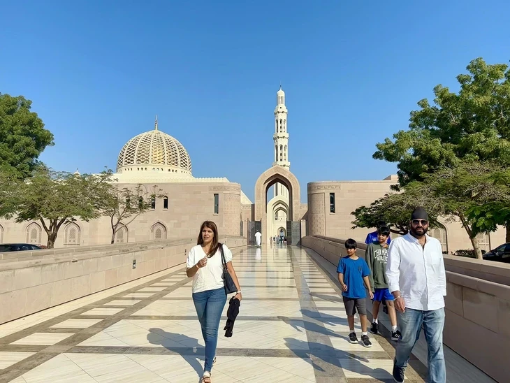 Đến Oman, hướng về Hormuz cầu nguyện hòa bình Đến Oman, hướng về Hormuz cầu nguyện hòa bình