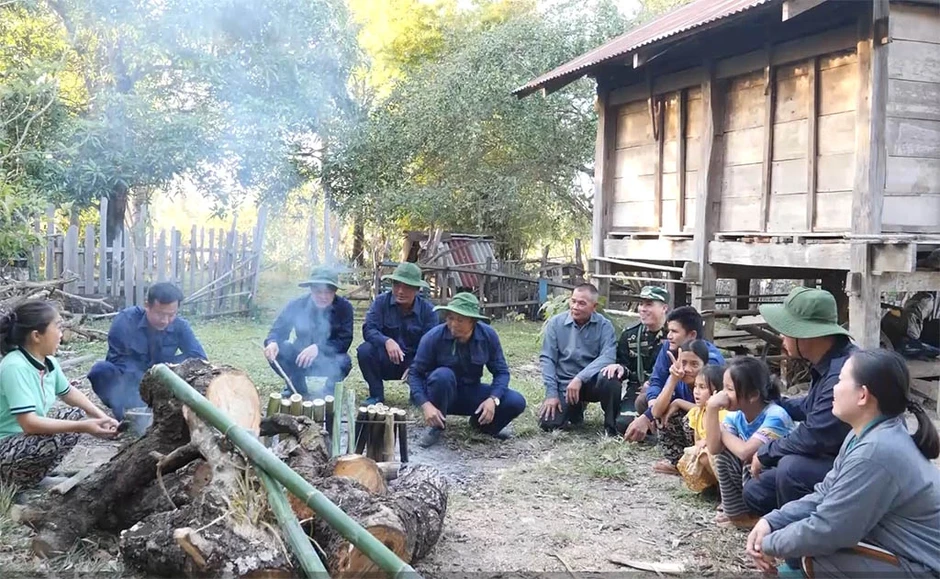 Đi tìm những người hùng chưa trở về: Đưa các anh về từ đất bạn Lào Đi tìm những người hùng chưa trở về: Đưa các anh về từ đất bạn Lào