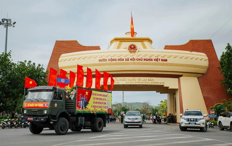 Đi tìm những người hùng chưa trở về: Đưa các anh về từ đất bạn Lào Đi tìm những người hùng chưa trở về: Đưa các anh về từ đất bạn Lào