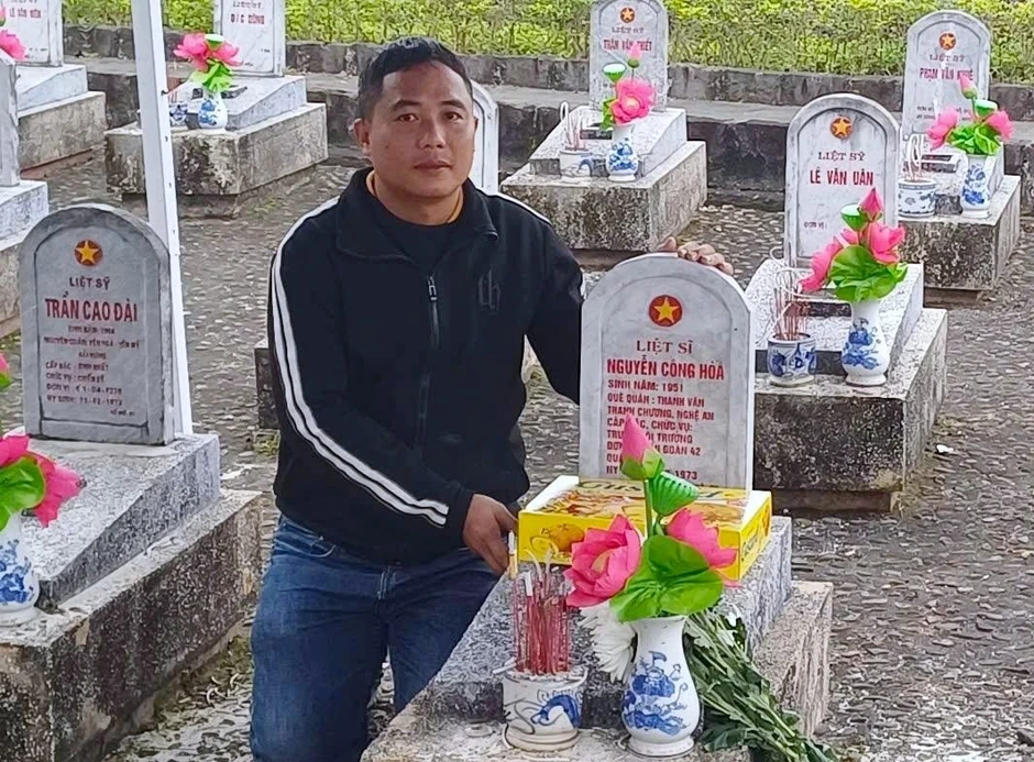 Hai người mẹ, hai cuộc đợi chờ Hai người mẹ, hai cuộc đợi chờ
