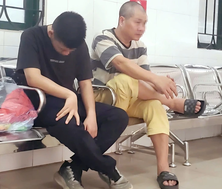 Hành trình cai nghiện game, mạng xã hội đầy khó khăn - Kỳ 1: Cậu bé ngủ gục ở bệnh viện