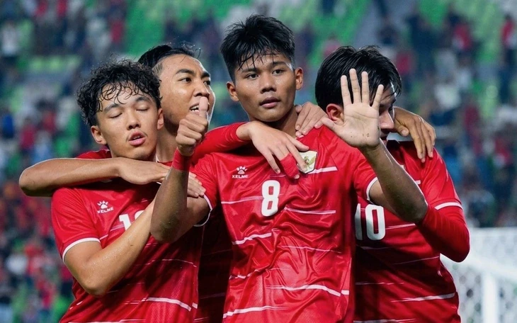 Hành trình cai nghiện game, mạng xã hội đầy khó khăn - Kỳ 1: Cậu bé ngủ gục ở bệnh viện