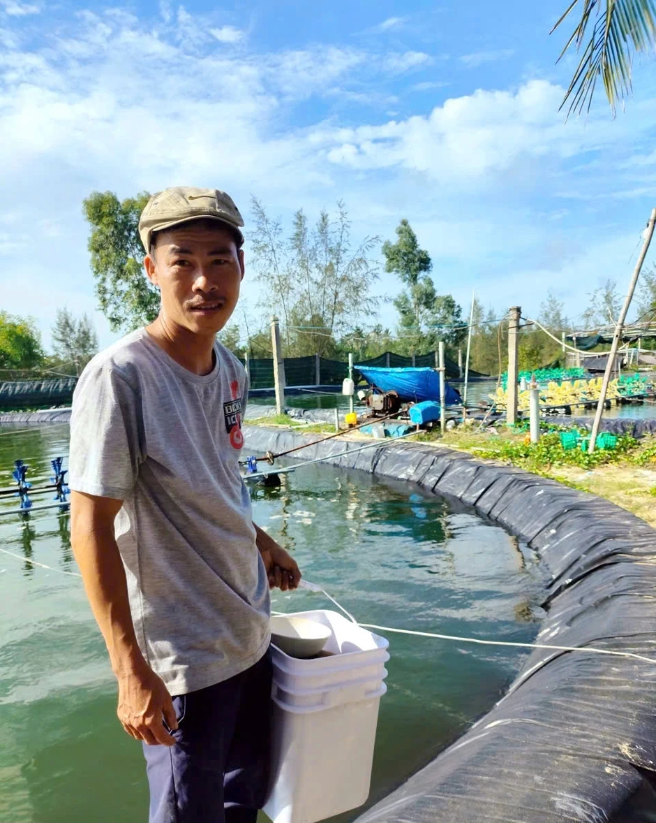 'Khả còi' theo nghề đá bóng, giấc mơ ngôi sao từ làng biển Tam Xuân