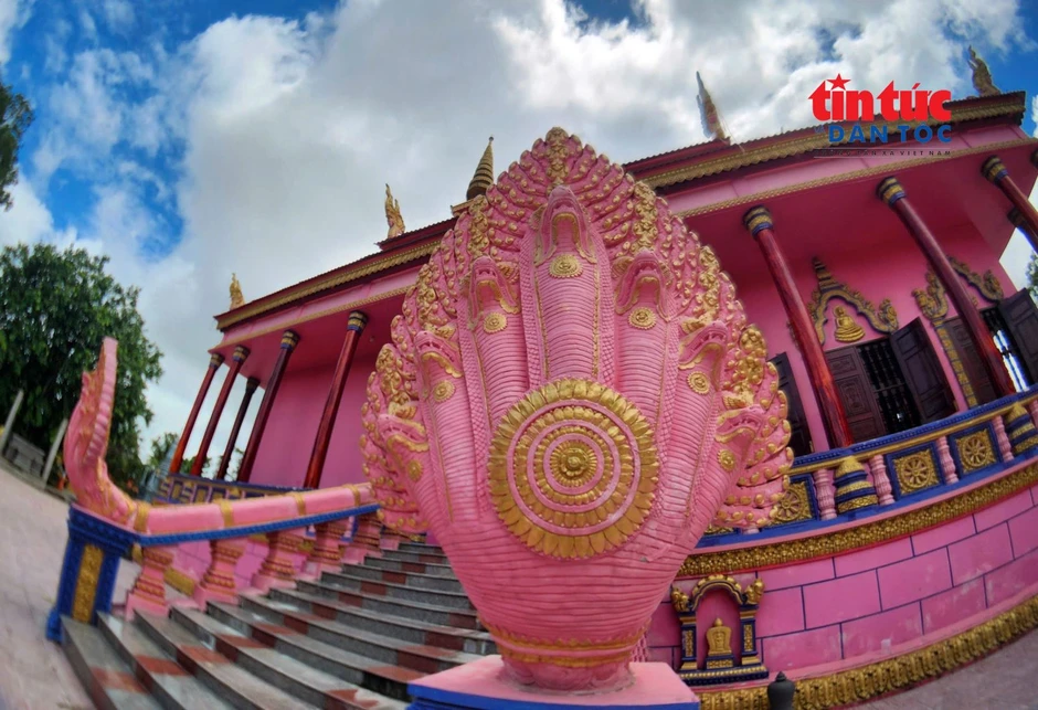 Khám phá vẻ đẹp kiến trúc chùa Khmer ở vùng Bảy Núi An Giang Khám phá vẻ đẹp kiến trúc chùa Khmer ở vùng Bảy Núi An Giang