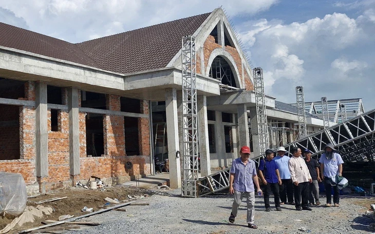 Khánh thành nhà dưỡng lão Láng Sen, sẽ chăm sóc miễn phí 300 cụ già neo đơn Khánh thành nhà dưỡng lão Láng Sen, sẽ chăm sóc miễn phí 300 cụ già neo đơn