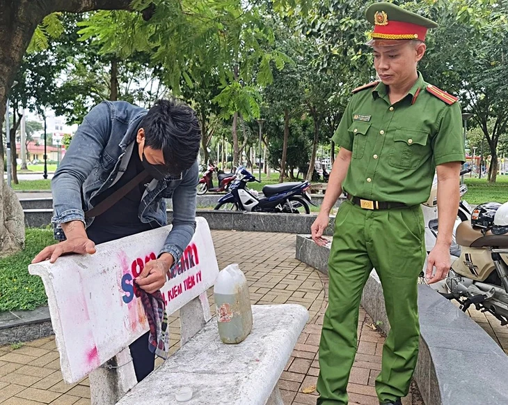 Khi hội nhóm mạng xã hội dẫn lối lệch lạc - Kỳ 4: Bẫy 'dễ kiếm tiền' tấn công những đứa trẻ Khi hội nhóm mạng xã hội dẫn lối lệch lạc - Kỳ 4: Bẫy 'dễ kiếm tiền' tấn công những đứa trẻ