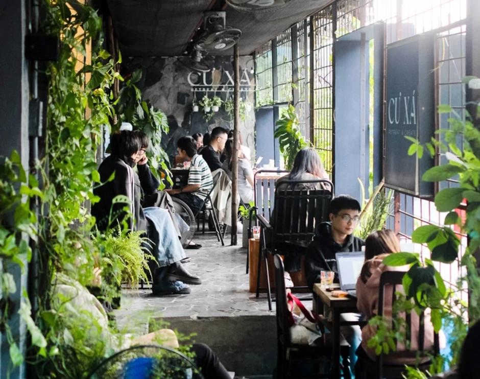 Khu tập thể cũ Hà Nội - giấc mơ thời nghèo khó - Kỳ 5: Hàng quán nơi bạc màu thời gian Khu tập thể cũ Hà Nội - giấc mơ thời nghèo khó - Kỳ 5: Hàng quán nơi bạc màu thời gian