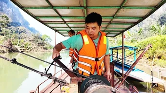 Lặng lẽ Đầu Đẳng