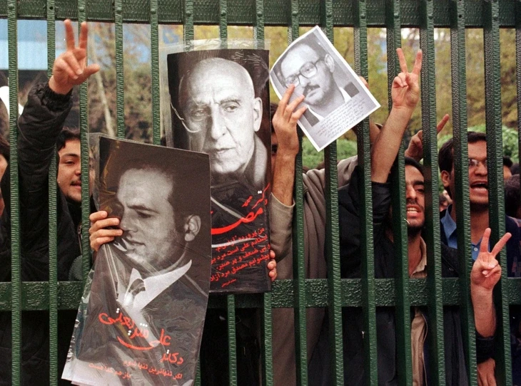Lịch sử thăng trầm của Iran hiện đại - Kỳ 1: Mossadegh - vị thủ tướng đa hình tượng