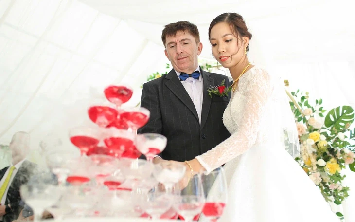 Môn đăng hộ đối thời hiện đại, người trẻ yêu và cưới cần thêm điều kiện trình độ học vấn, lối sống? Môn đăng hộ đối thời hiện đại, người trẻ yêu và cưới cần thêm điều kiện trình độ học vấn, lối sống?
