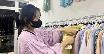Người trẻ sống tiết kiệm thông minh