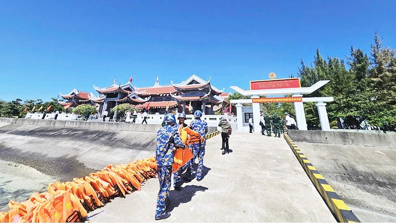 Những hòn đảo đang lớn (kỳ 1) Những hòn đảo đang lớn (kỳ 1)