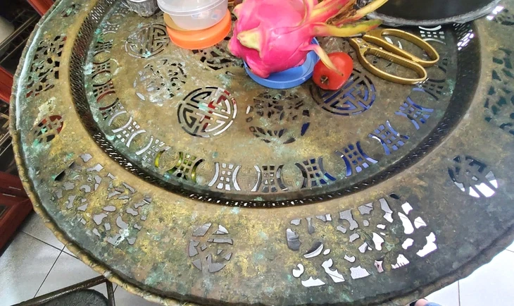 Những kỷ vật thân thương còn lại - Kỳ 10: Những kỷ vật truyền đời trong ngôi nhà cổ Những kỷ vật thân thương còn lại - Kỳ 10: Những kỷ vật truyền đời trong ngôi nhà cổ