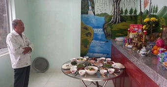 Những kỷ vật thân thương còn lại - Kỳ 6: Bộ lư đồng và cây gậy tre của nội tôi