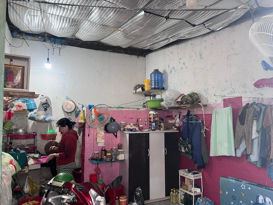Những phận đời công nhân: Trọ khu ổ chuột ôm mộng đổi đời Những phận đời công nhân: Trọ khu ổ chuột ôm mộng đổi đời