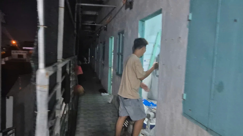 Những phận đời công nhân: Trọ khu ổ chuột ôm mộng đổi đời Những phận đời công nhân: Trọ khu ổ chuột ôm mộng đổi đời