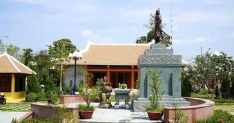 Thành phố phía đông