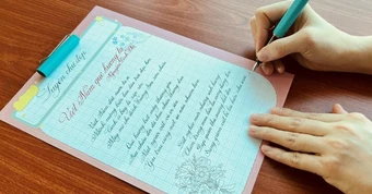 Thú vị luyện chữ đẹp thời AI