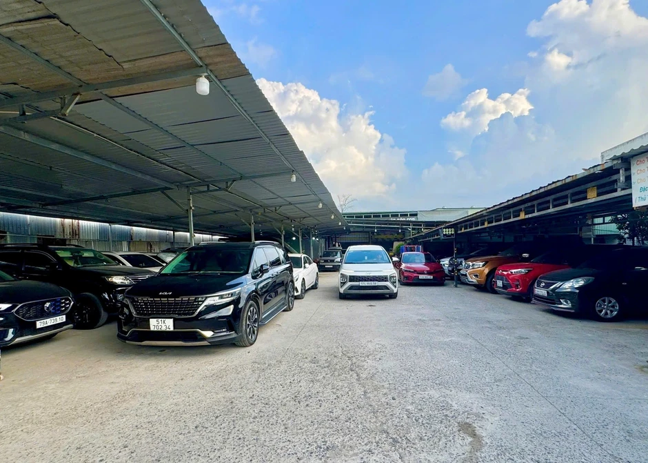 Thuê ô tô tự lái ở TP.HCM: Xảy ra tai nạn mới lộ lỗ hổng pháp lý Thuê ô tô tự lái ở TP.HCM: Xảy ra tai nạn mới lộ lỗ hổng pháp lý