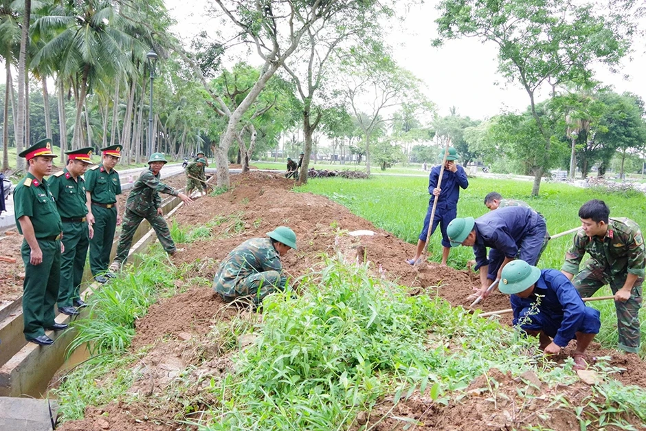 Tìm các anh giữa cỏ non Thành cổ Tìm các anh giữa cỏ non Thành cổ