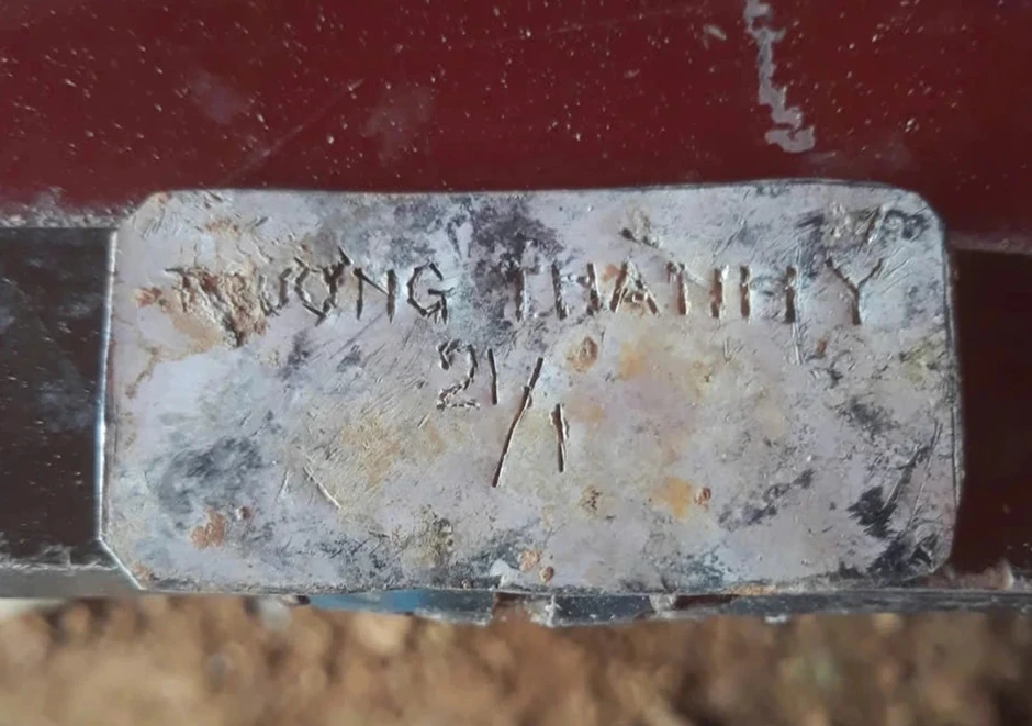 Tìm liệt sĩ trên dãy Trường Sơn: Nước mắt thời bình hòa vào xương máu chiến tranh Tìm liệt sĩ trên dãy Trường Sơn: Nước mắt thời bình hòa vào xương máu chiến tranh