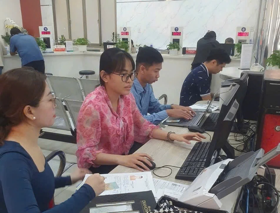TP Hồ Chí Minh tăng trưởng hai con số - Bài 2: Lấy sự hài lòng của người dân làm thước đo TP Hồ Chí Minh tăng trưởng hai con số - Bài 2: Lấy sự hài lòng của người dân làm thước đo