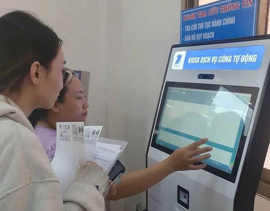 TP Hồ Chí Minh tăng trưởng hai con số - Bài 2: Lấy sự hài lòng của người dân làm thước đo TP Hồ Chí Minh tăng trưởng hai con số - Bài 2: Lấy sự hài lòng của người dân làm thước đo